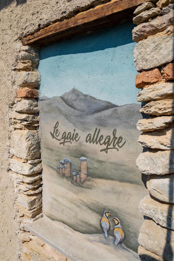 Country House Le Gaie Allegre Villar San Costanzo Luaran gambar